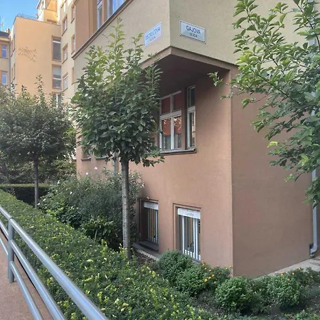 Apartment Comfy - Old Town Bratislava