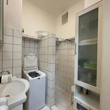 Comfy - Old Town Apartment *